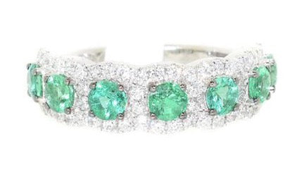 white gold emerald and diamond fashion ring 